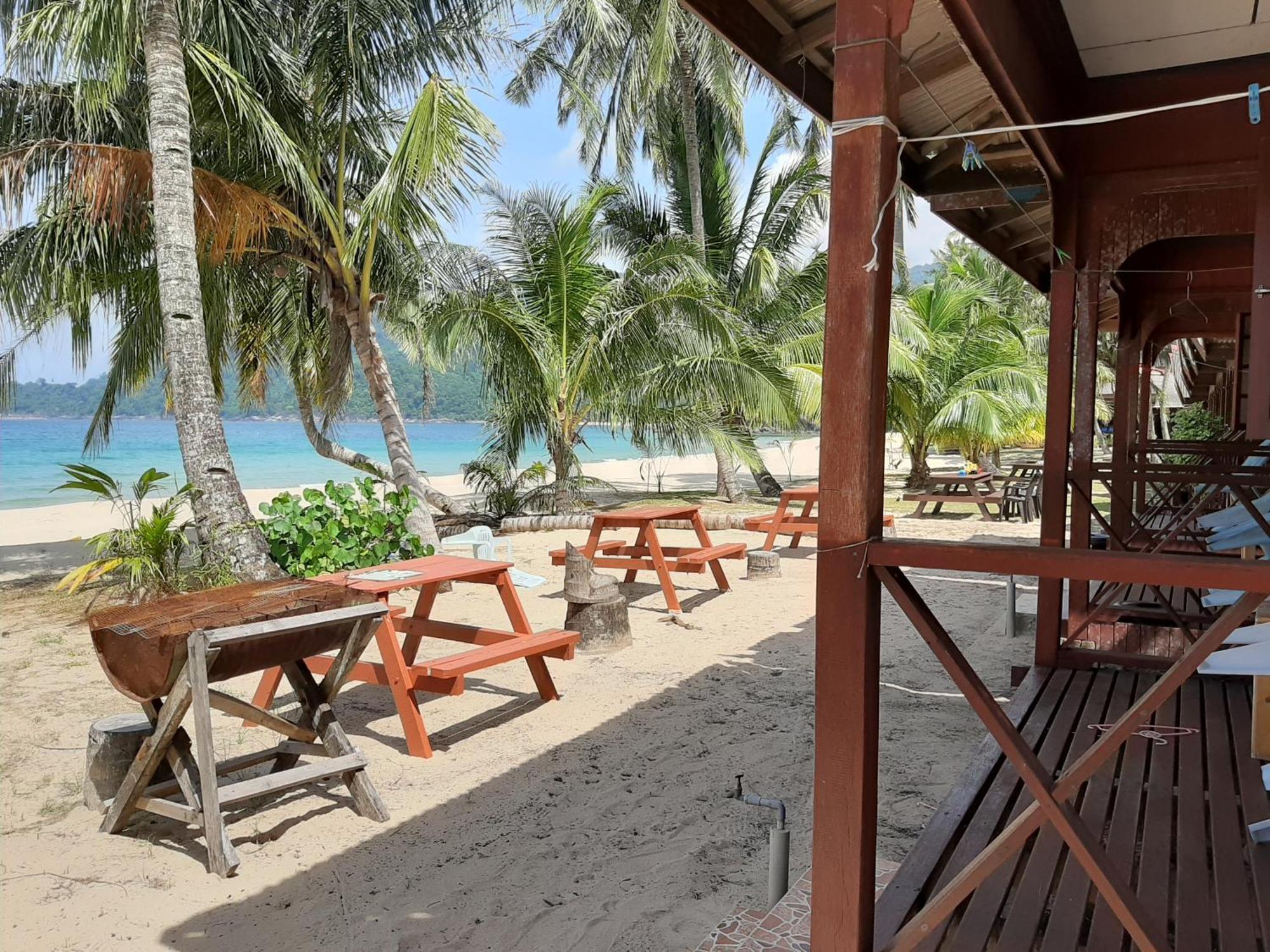 Permai Chalet Tioman Kampong Juara Экстерьер фото